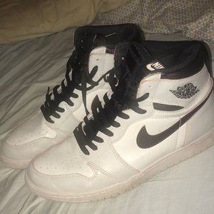 Jordan 1st NYC to Paris size 12 8/10